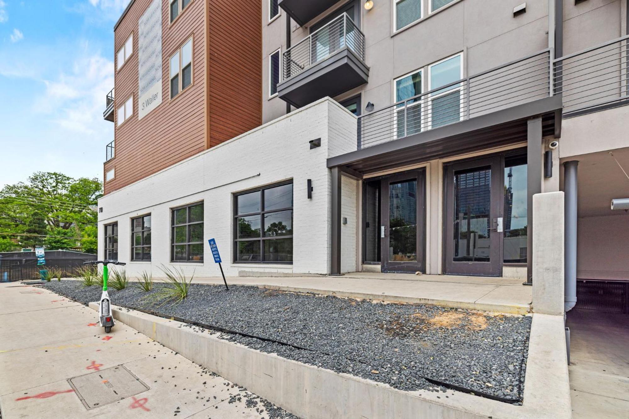 Placemakr Downtown Austin Exterior photo