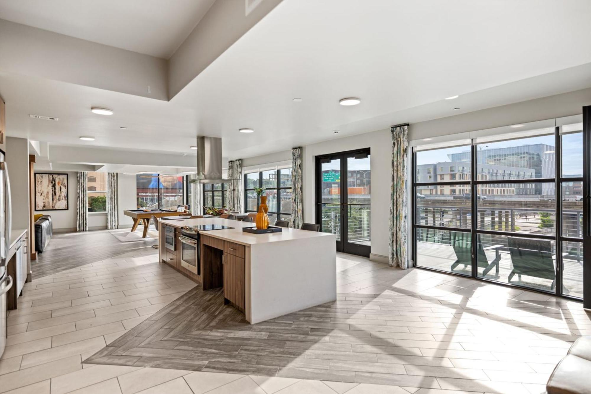Placemakr Downtown Austin Exterior photo